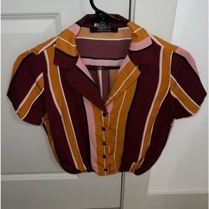 Forever 21 Woman’s Top Cropped Button Down Shirt Size XS
